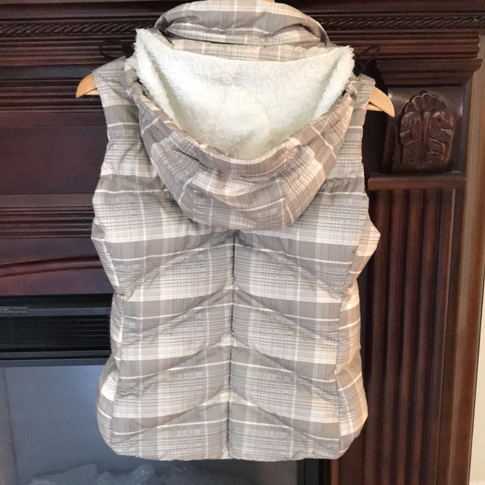 Patagonia Womens Hooded Quilted Puffer Vest - Beige Plaid